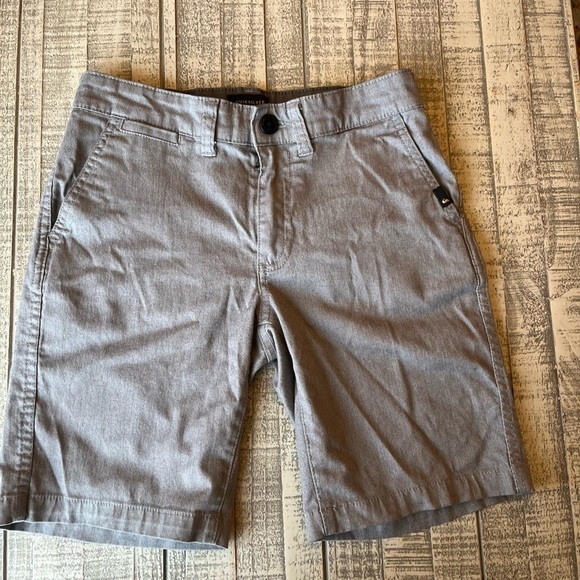 Quicksilver Flat front shorts - Picture 1 of 4